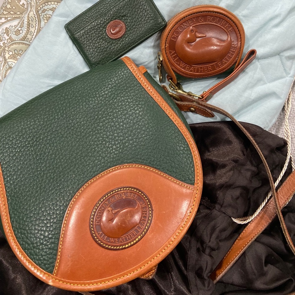 “Vintage” Dooney & Bourke large duck purse set